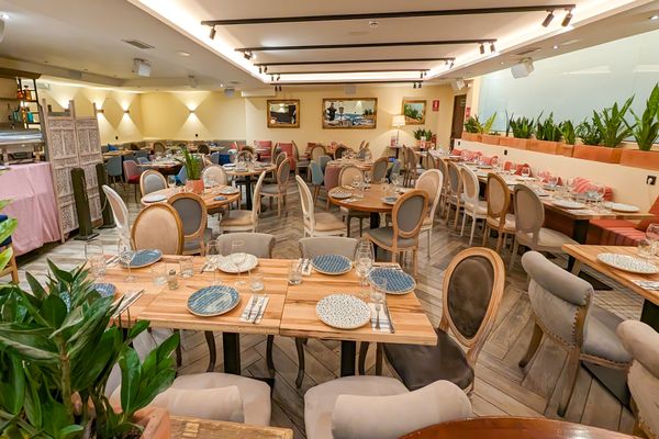RESTAURANTE-DESCARO-SALA-INTERIOR
